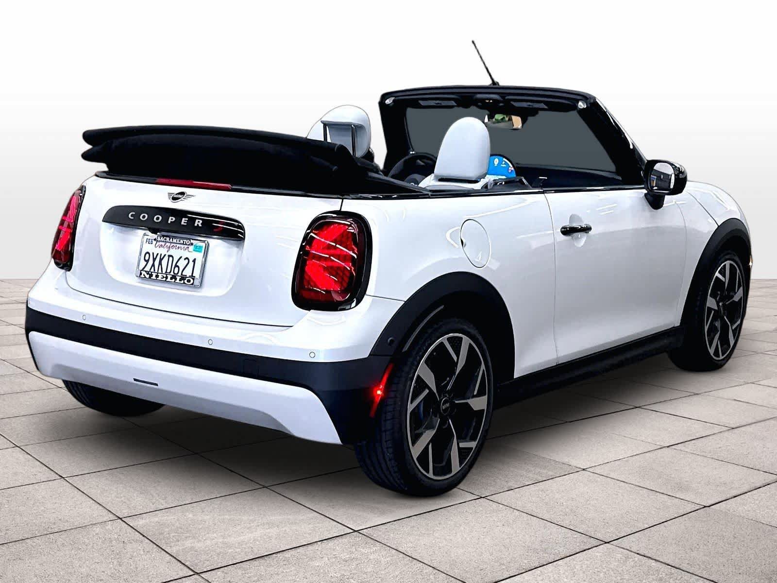 Used 2026 MINI Cooper S FWD image 15