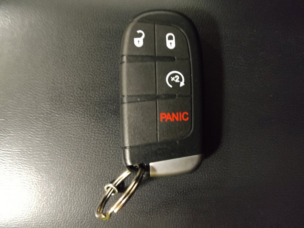 Used 2020 Dodge Journey SE w/ Blacktop Package FWD image 32