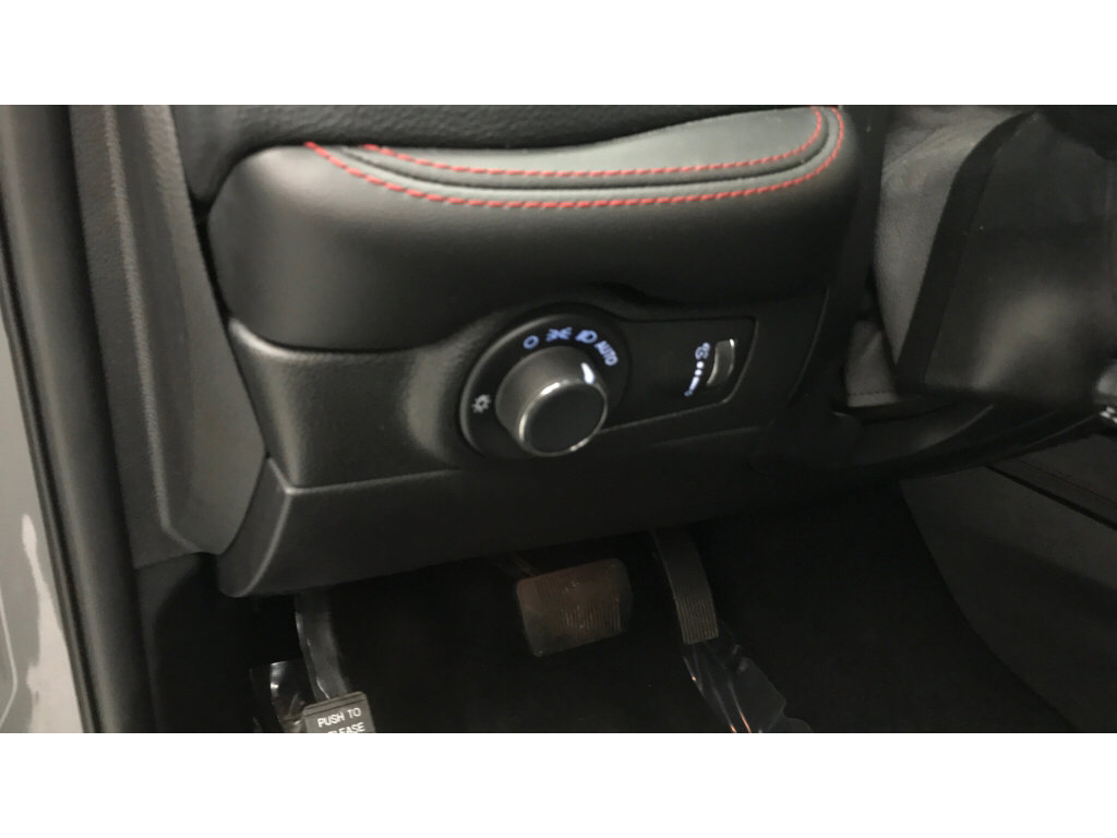 Used 2024 Dodge Durango GT image 9