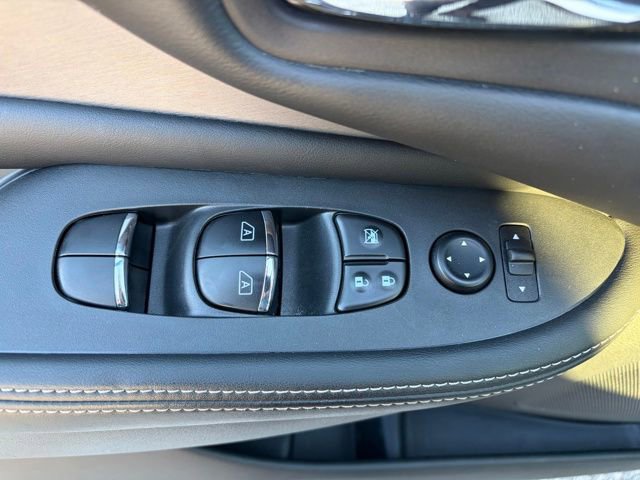 Used 2024 Nissan Murano SL image 28