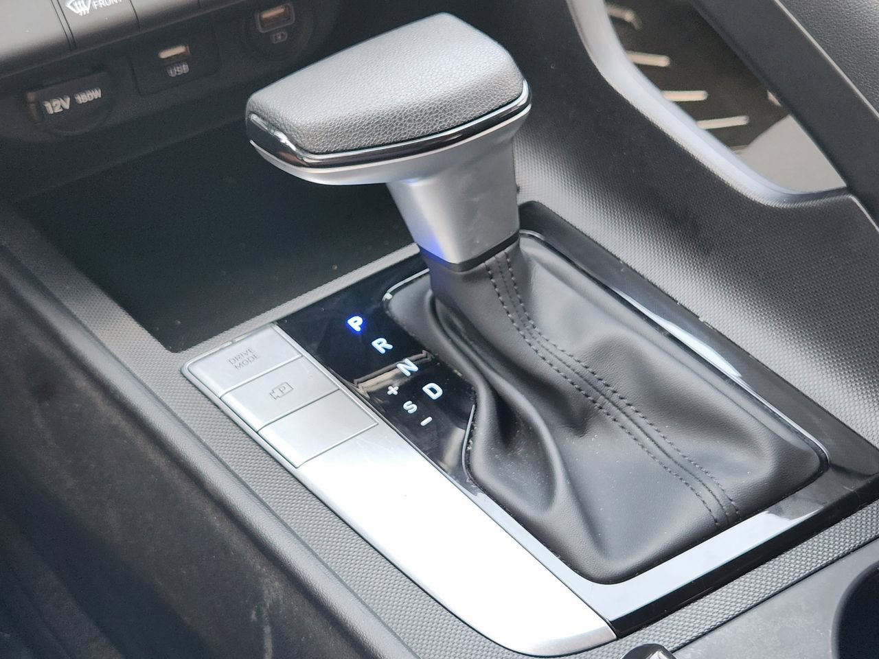 Used 2023 Hyundai Elantra SEL FWD image 18