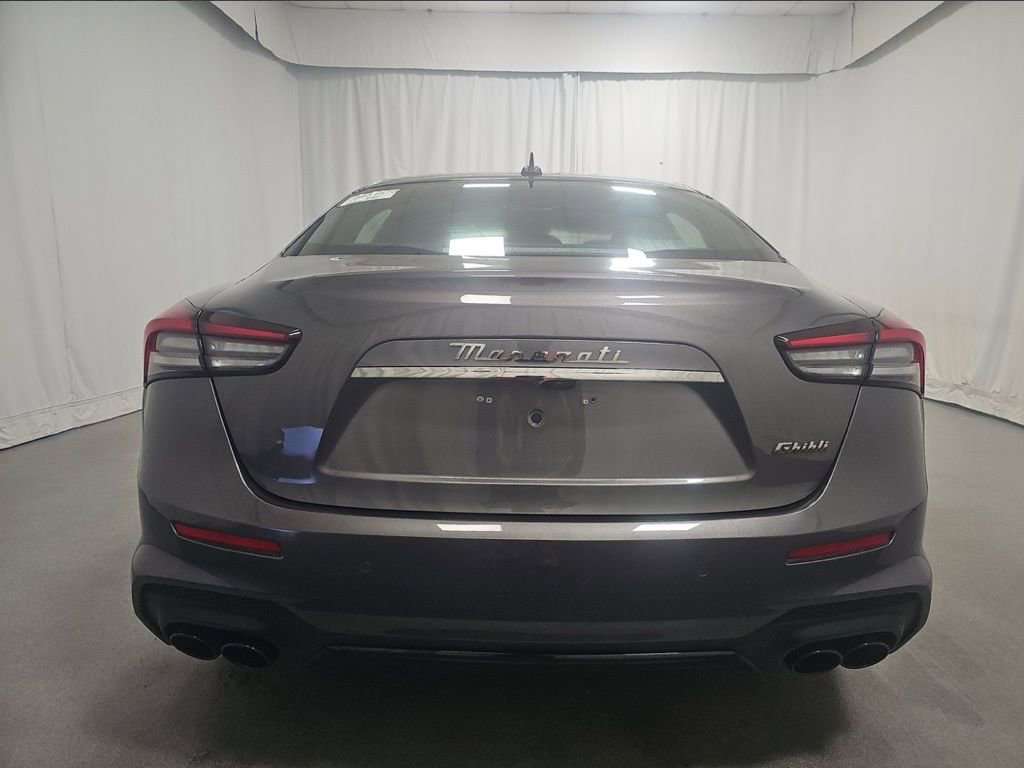 Used 2023 Maserati Ghibli Modena image 6