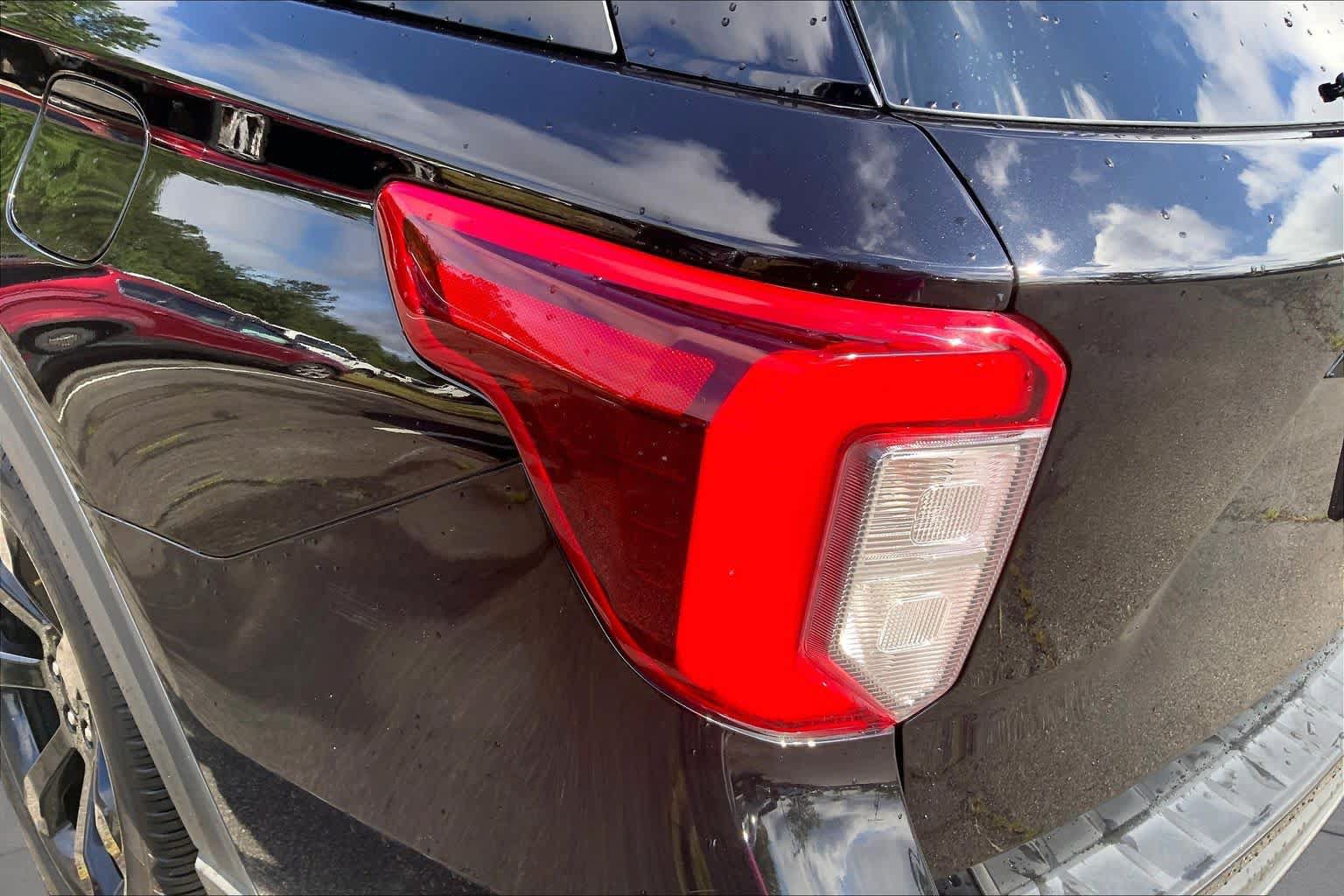 Used 2023 Ford Explorer ST w/ Equipment Group 401A AWD/4WD image 28