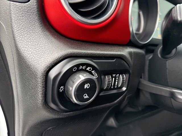 Used 2020 Jeep Gladiator Rubicon image 20