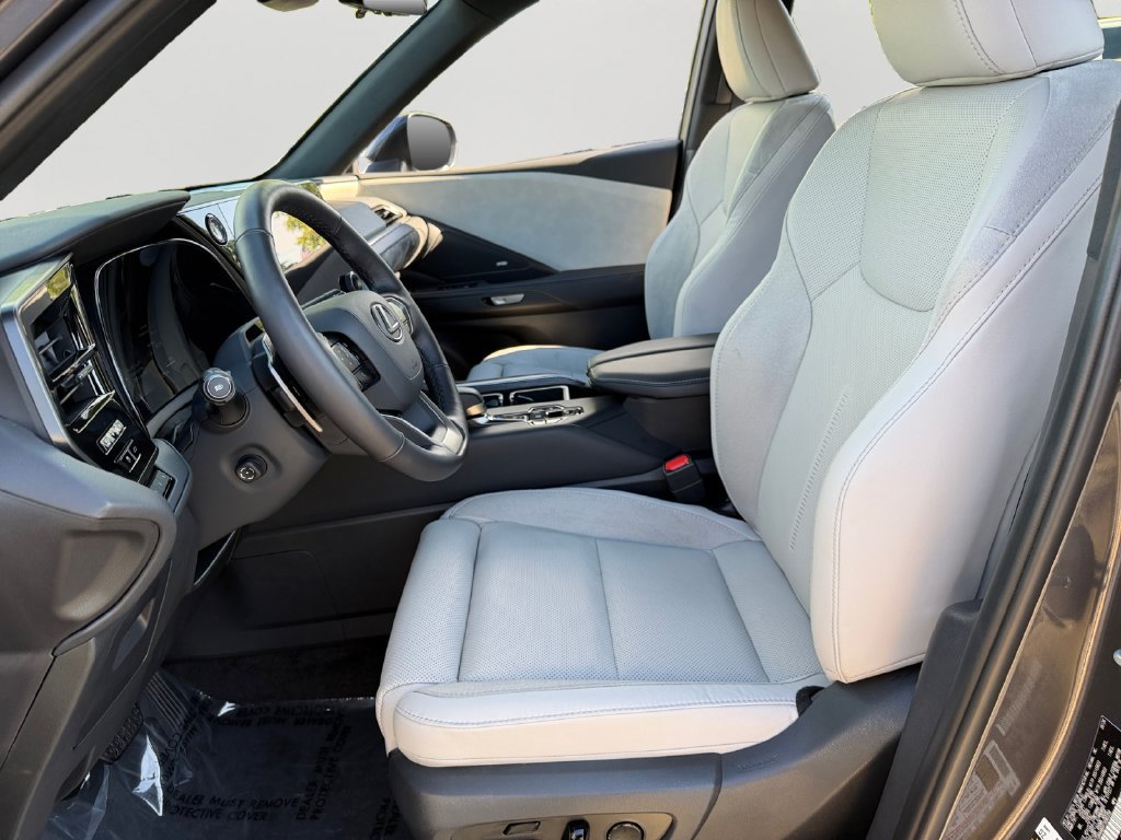Certified 2026 Lexus TX 350 AWD w/ Technology Package image 16