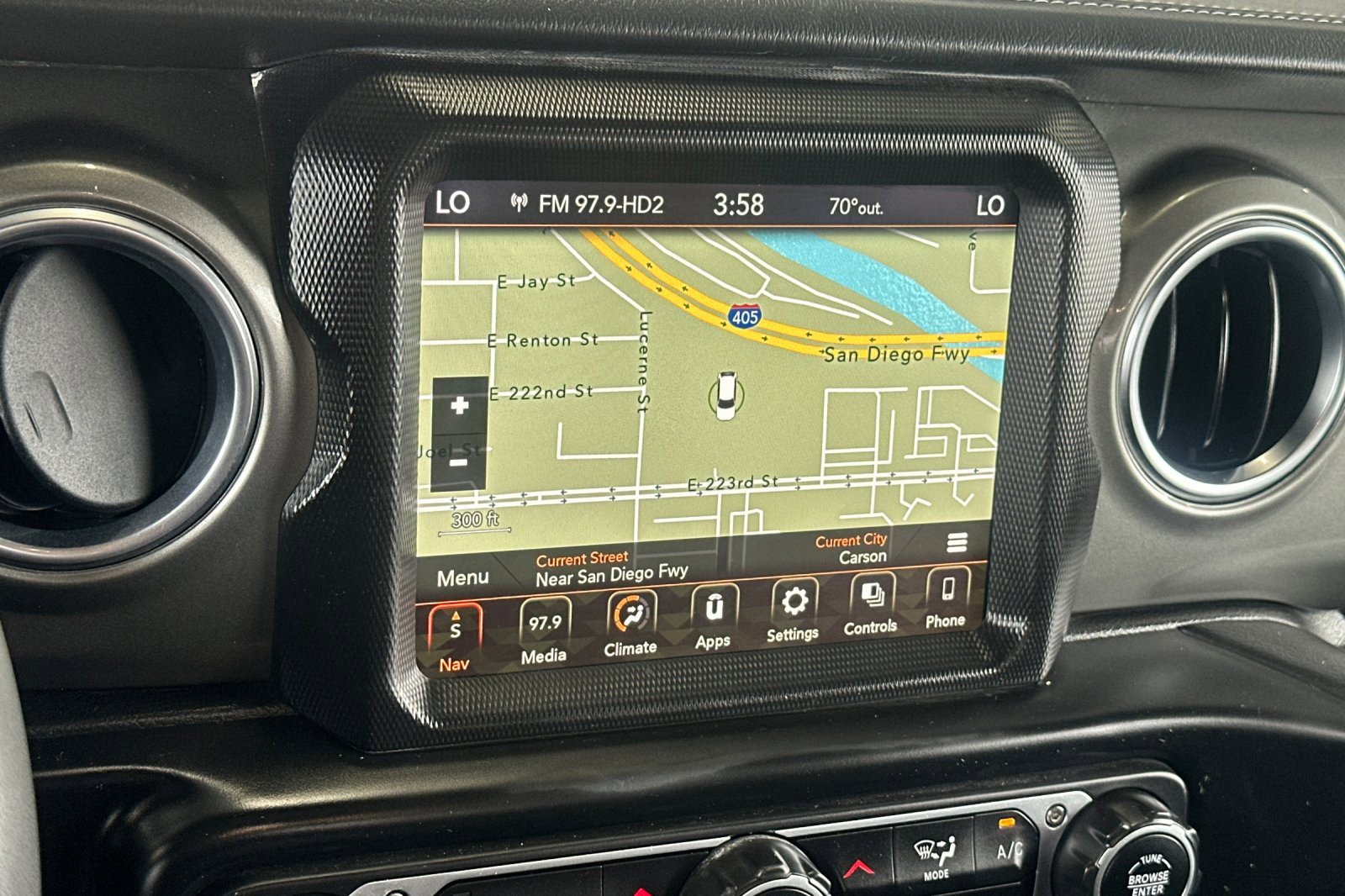 Used 2023 Jeep Gladiator Overland image 17