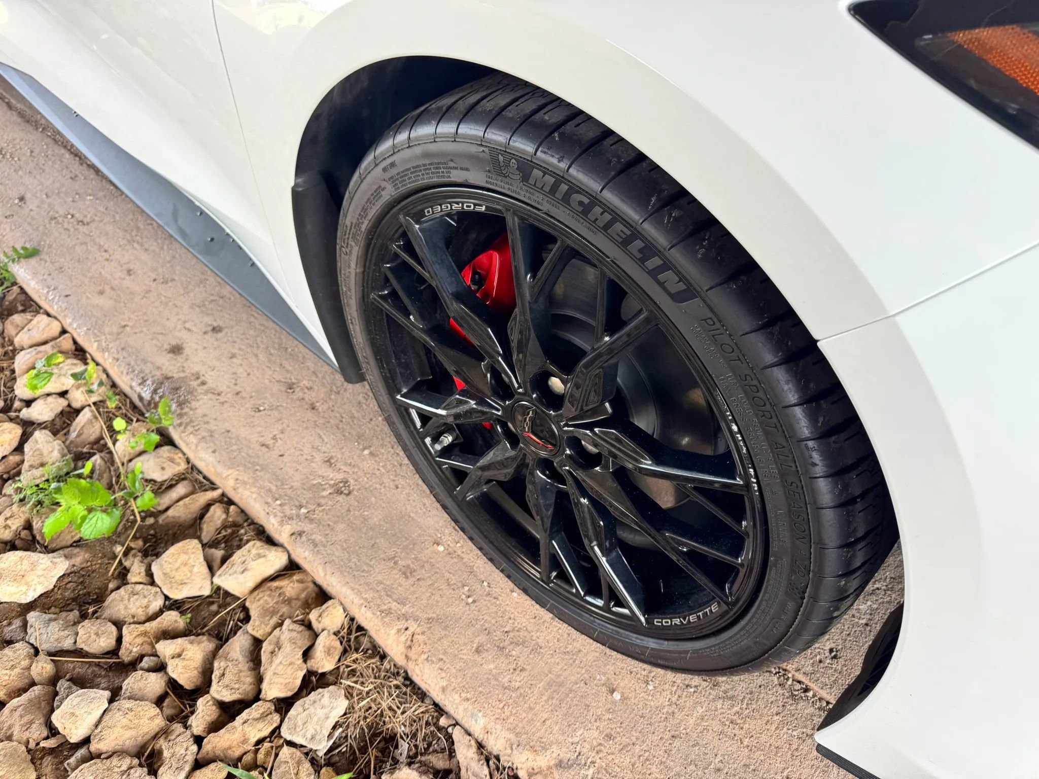 Used 2024 Chevrolet Corvette Stingray Preferred Conv w/ 2LT image 24