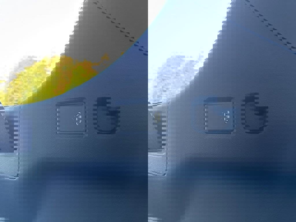 New 2025 GMC Yukon XL Denali w/ Sun & Power Step Package image 58