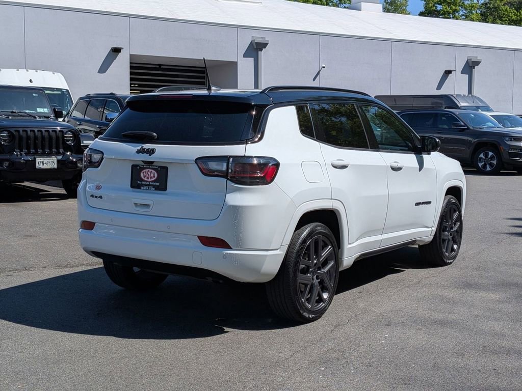 Used 2025 Jeep Compass Limited w/ High Altitude Package AWD/4WD image 3