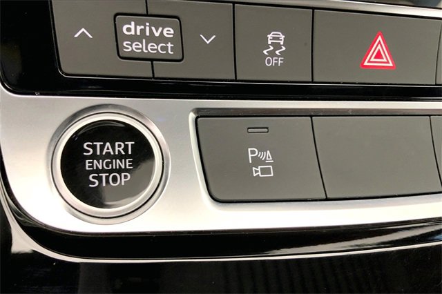 Certified 2023 Audi Q7 2.0T Premium w/ Convenience Package image 32