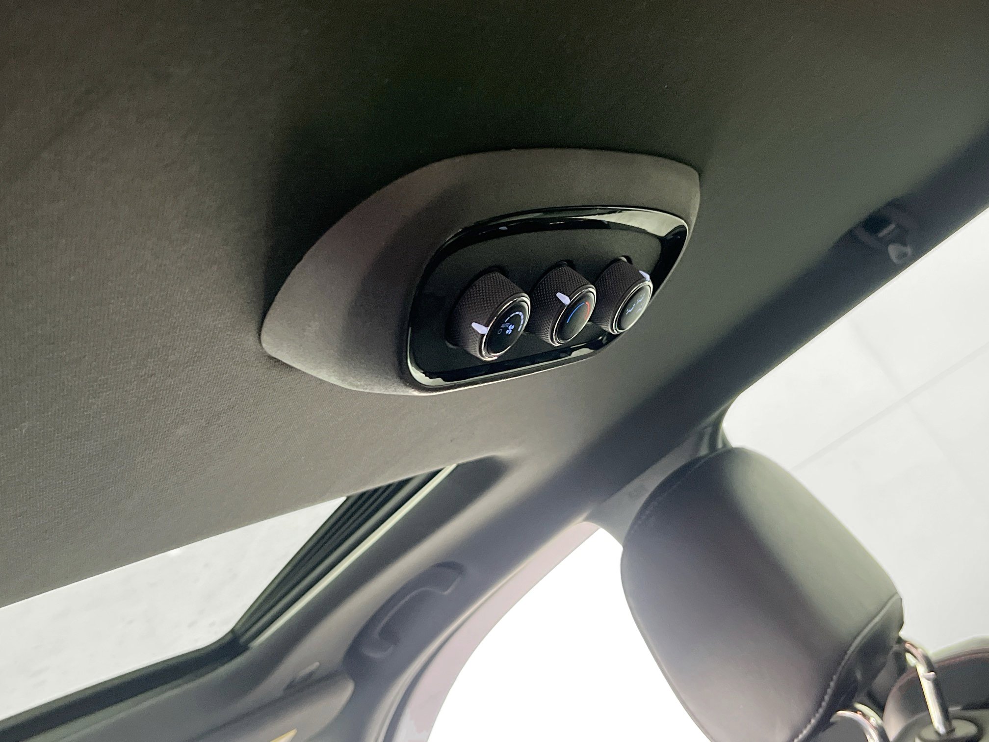 Used 2022 Dodge Durango R/T w/ Blacktop Package image 26