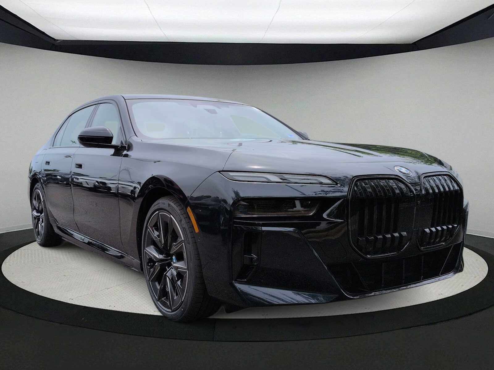 New 2026 BMW i7 xDrive60 AWD/4WD image 2
