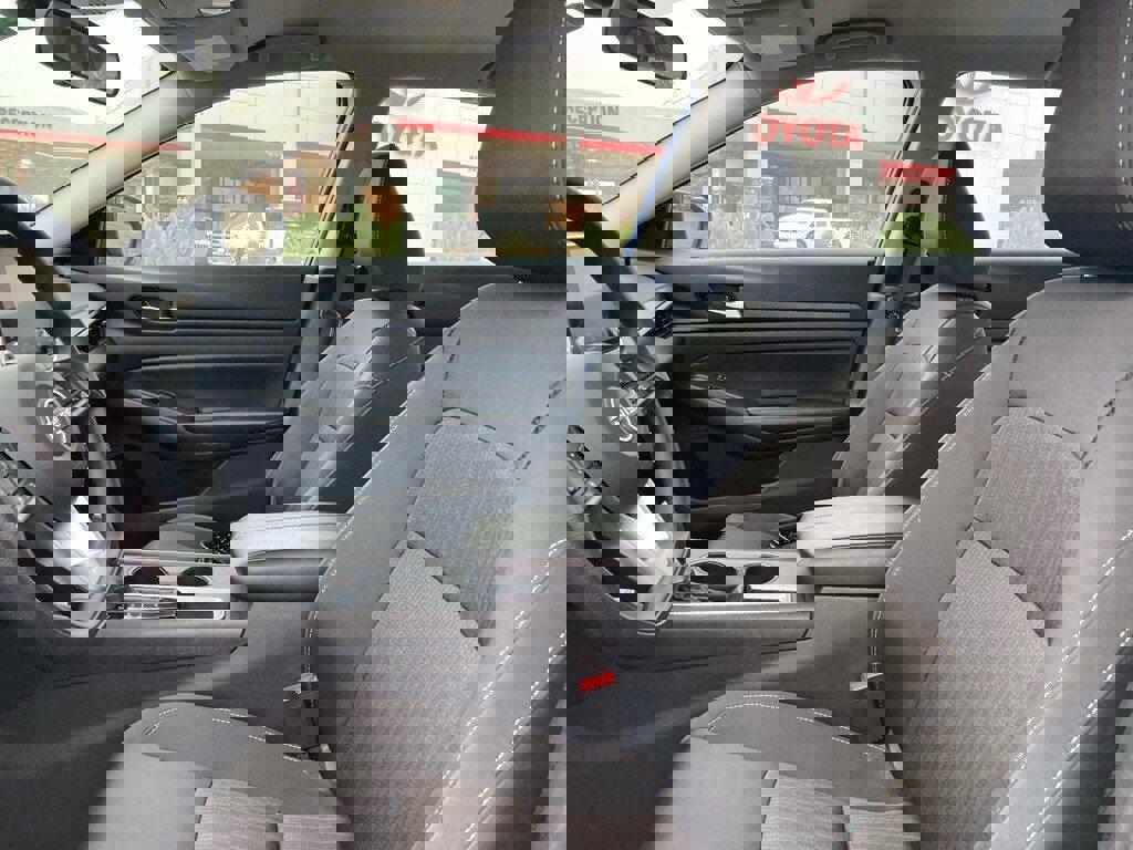 Used 2025 Nissan Altima 2.5 SV image 10