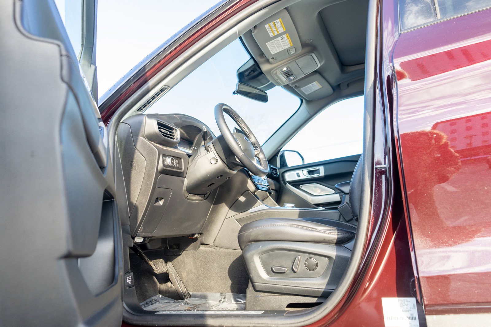 Used 2023 Ford Explorer Limited w/ Hybrid Equipment Group 310A image 14