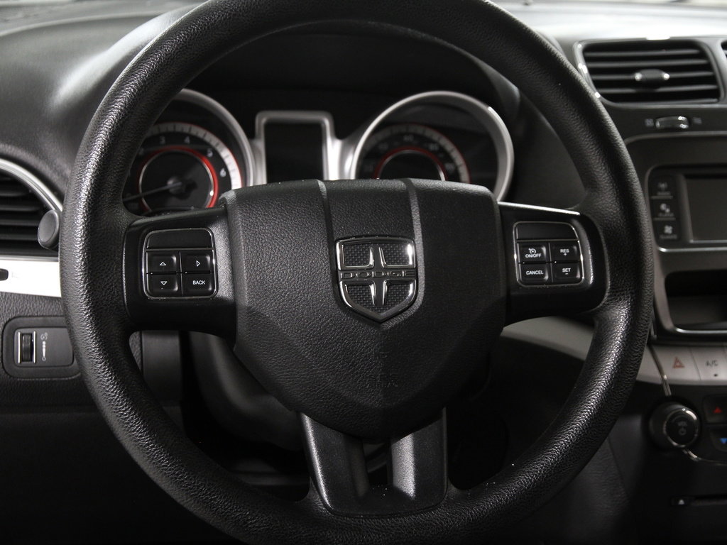 Used 2019 Dodge Journey SE w/ Blacktop Package image 7
