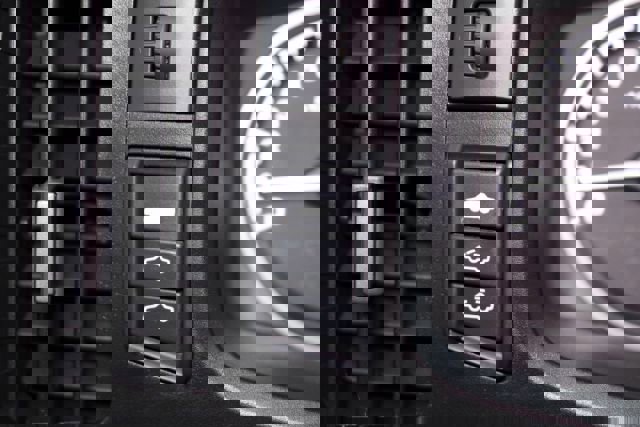 Used 2013 Honda Ridgeline RTL image 17