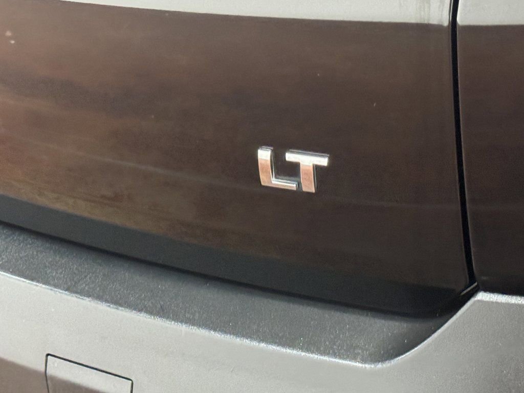 Used 2023 Chevrolet Traverse LT image 57