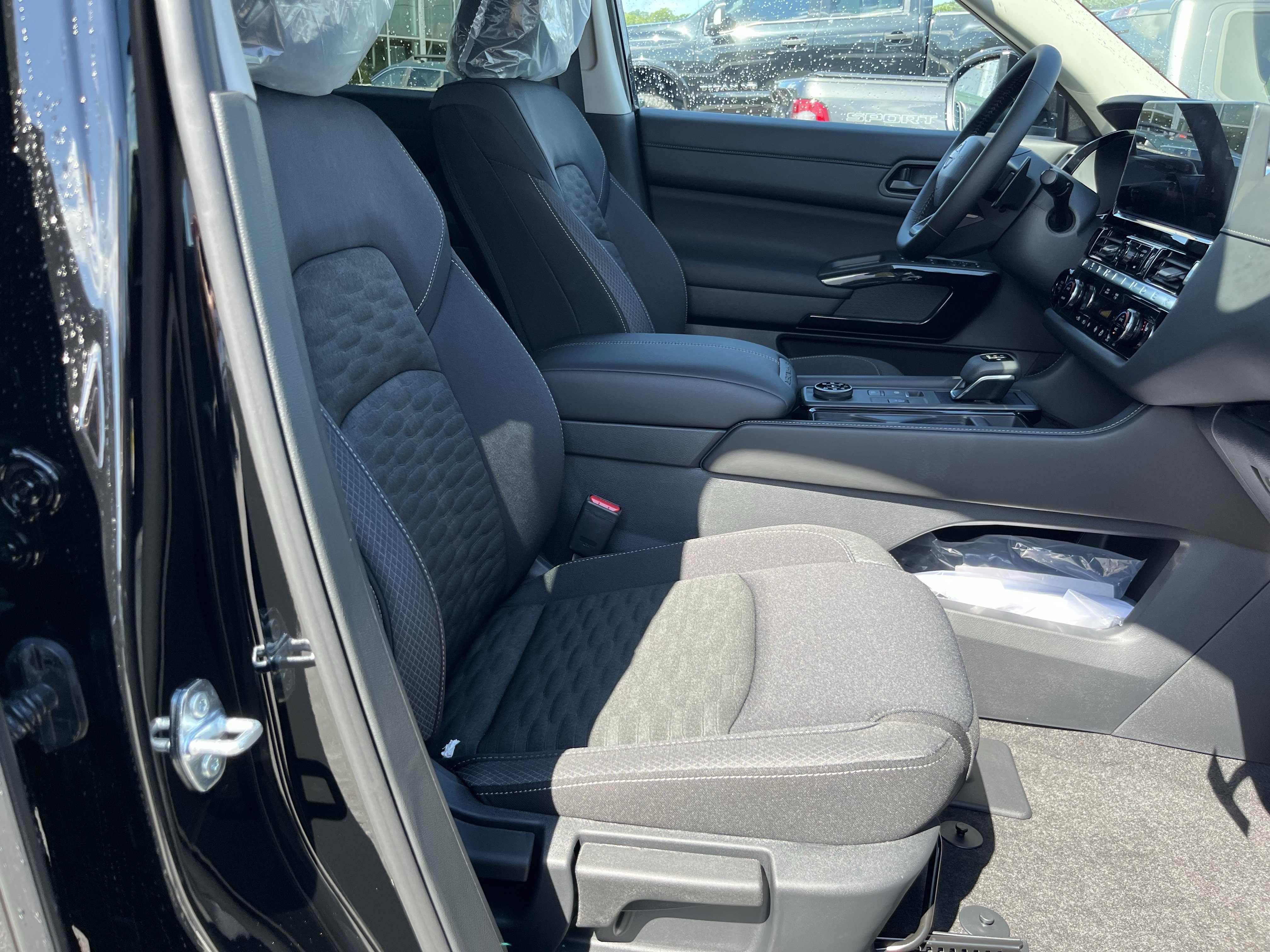 New 2026 Nissan Pathfinder SV AWD/4WD image 3
