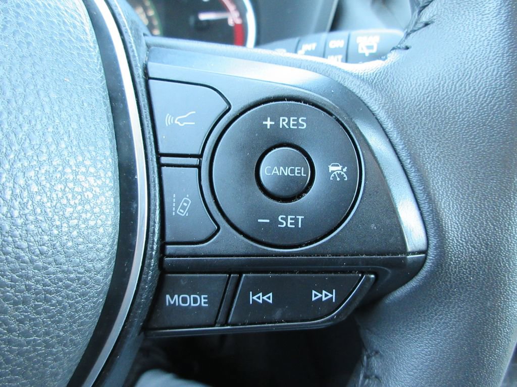 Used 2024 Toyota RAV4 Adventure image 25