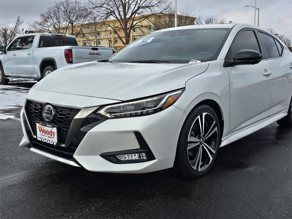 Used 2023 Nissan Sentra SR w/ SR Premium Package image 10