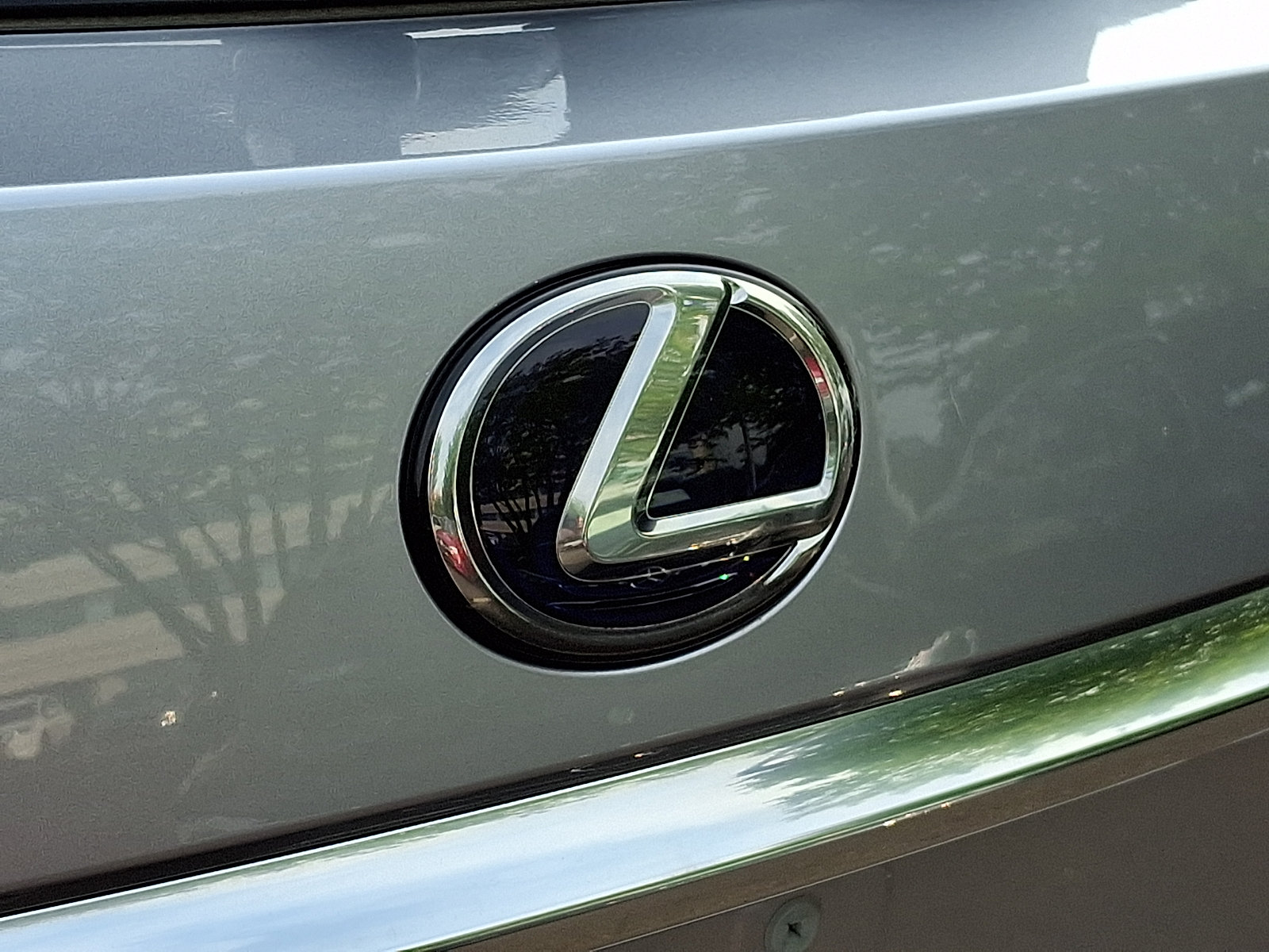 Used 2022 Lexus RX 450hL Luxury w/ Cold Area Package (CT) AWD/4WD image 34