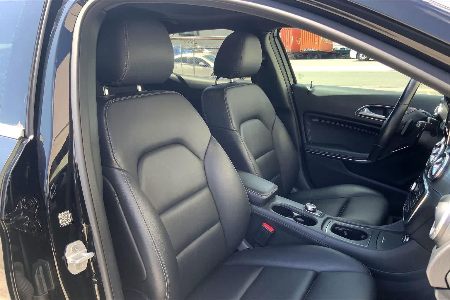 Used 2017 Mercedes-Benz GLA 250 image 13