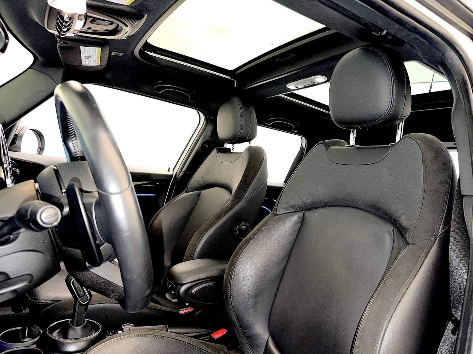 Certified 2023 MINI Cooper S w/ Signature Upholstery Package FWD image 19