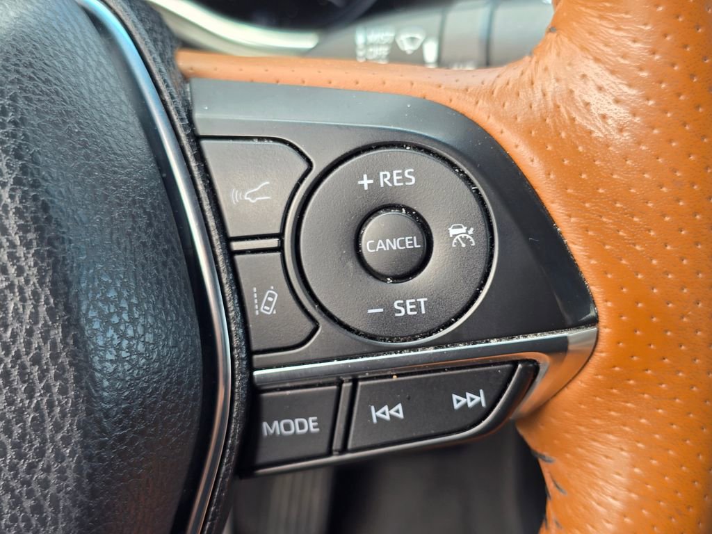 Used 2019 Toyota Avalon Limited w/ Advanced Safety Package FWD image 23