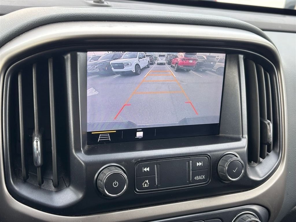 Used 2022 Chevrolet Colorado Z71 AWD/4WD image 18