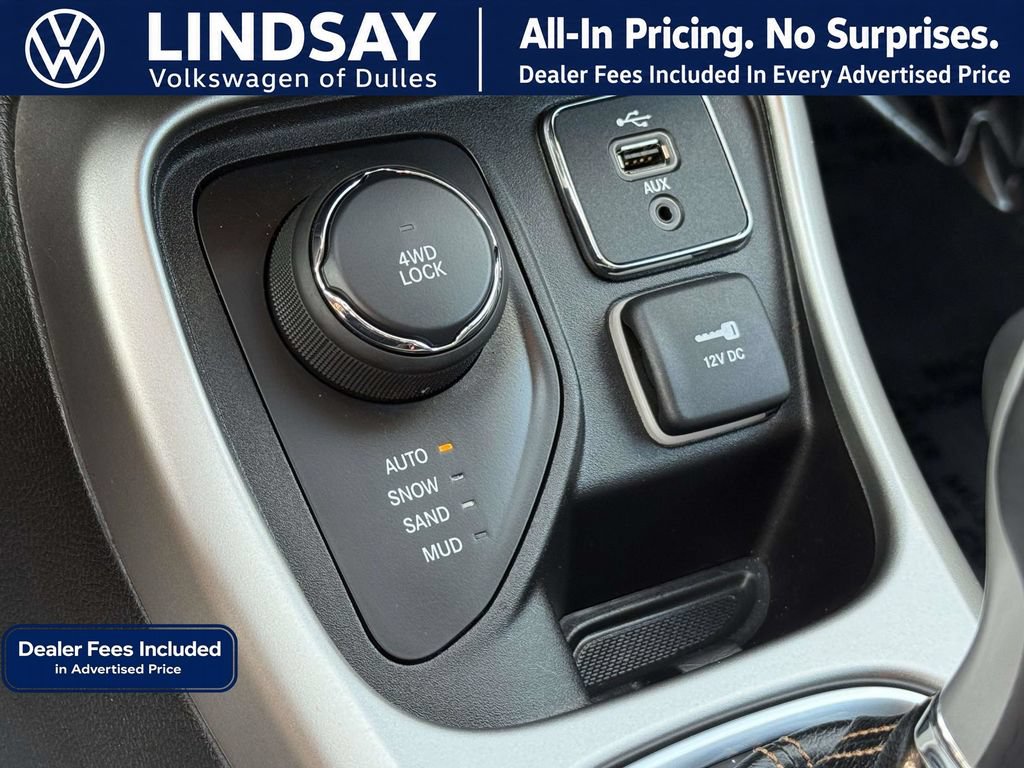 Used 2017 Jeep Compass Latitude AWD/4WD image 19