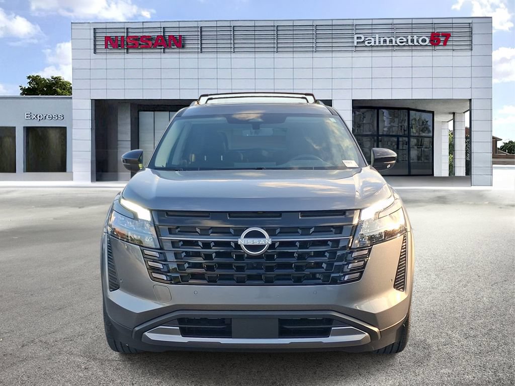 New 2026 Nissan Pathfinder SL w/ SL Premium Package (P04) FWD image 2