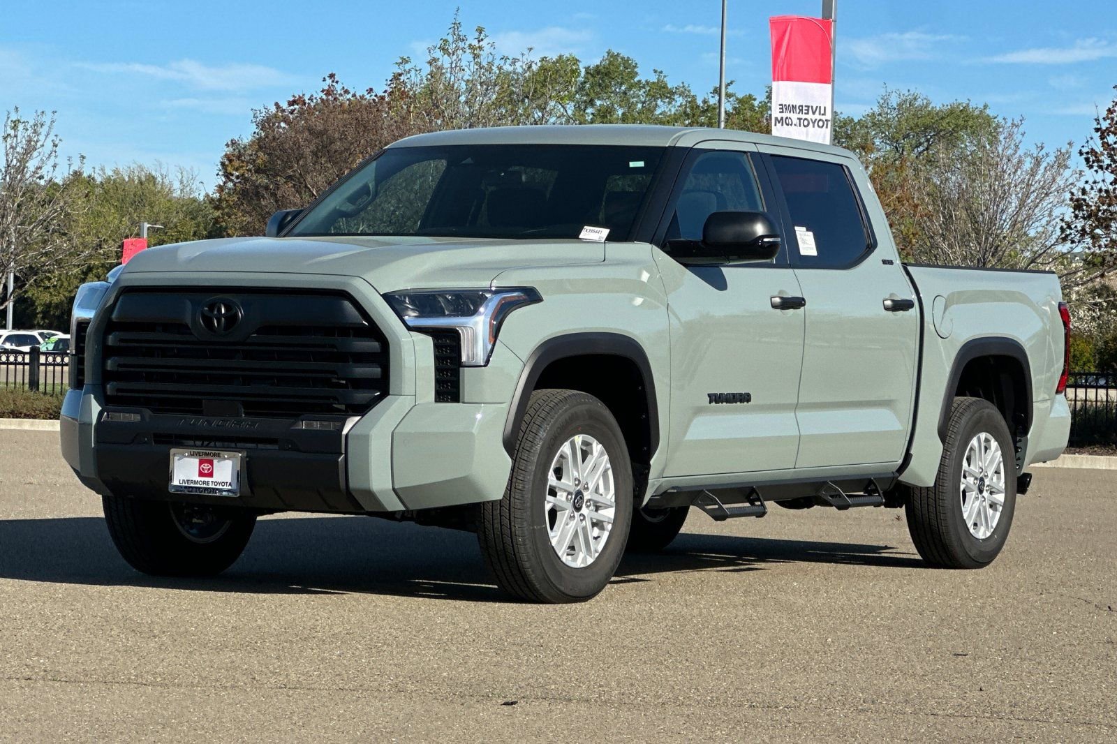 New 2026 Toyota Tundra SR5 AWD/4WD image 7