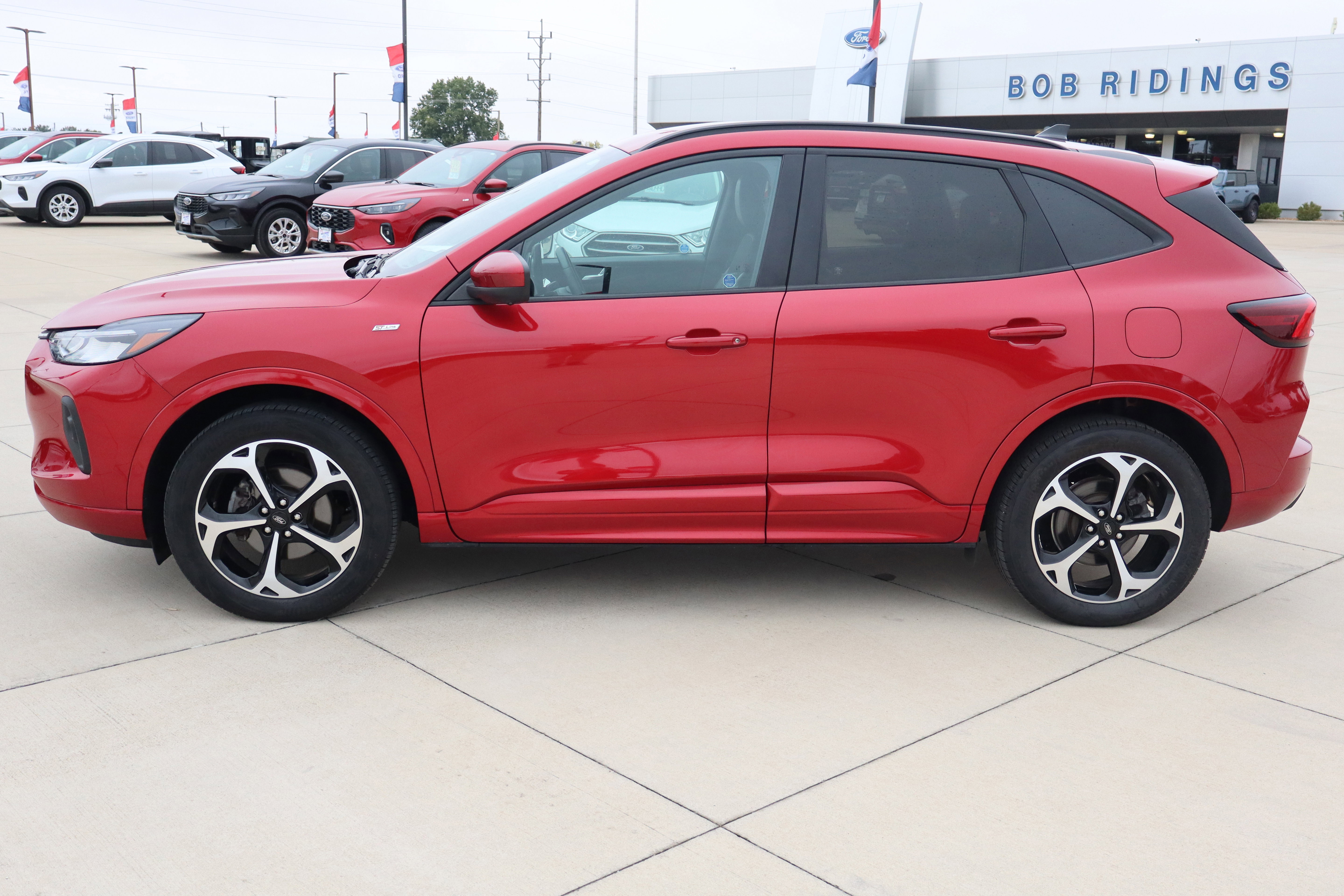 Used 2023 Ford Escape ST-Line Select w/ Tech Pack #2 image 9