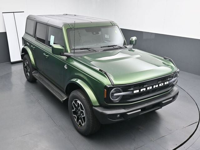 New 2025 Ford Bronco Outer Banks AWD/4WD image 14