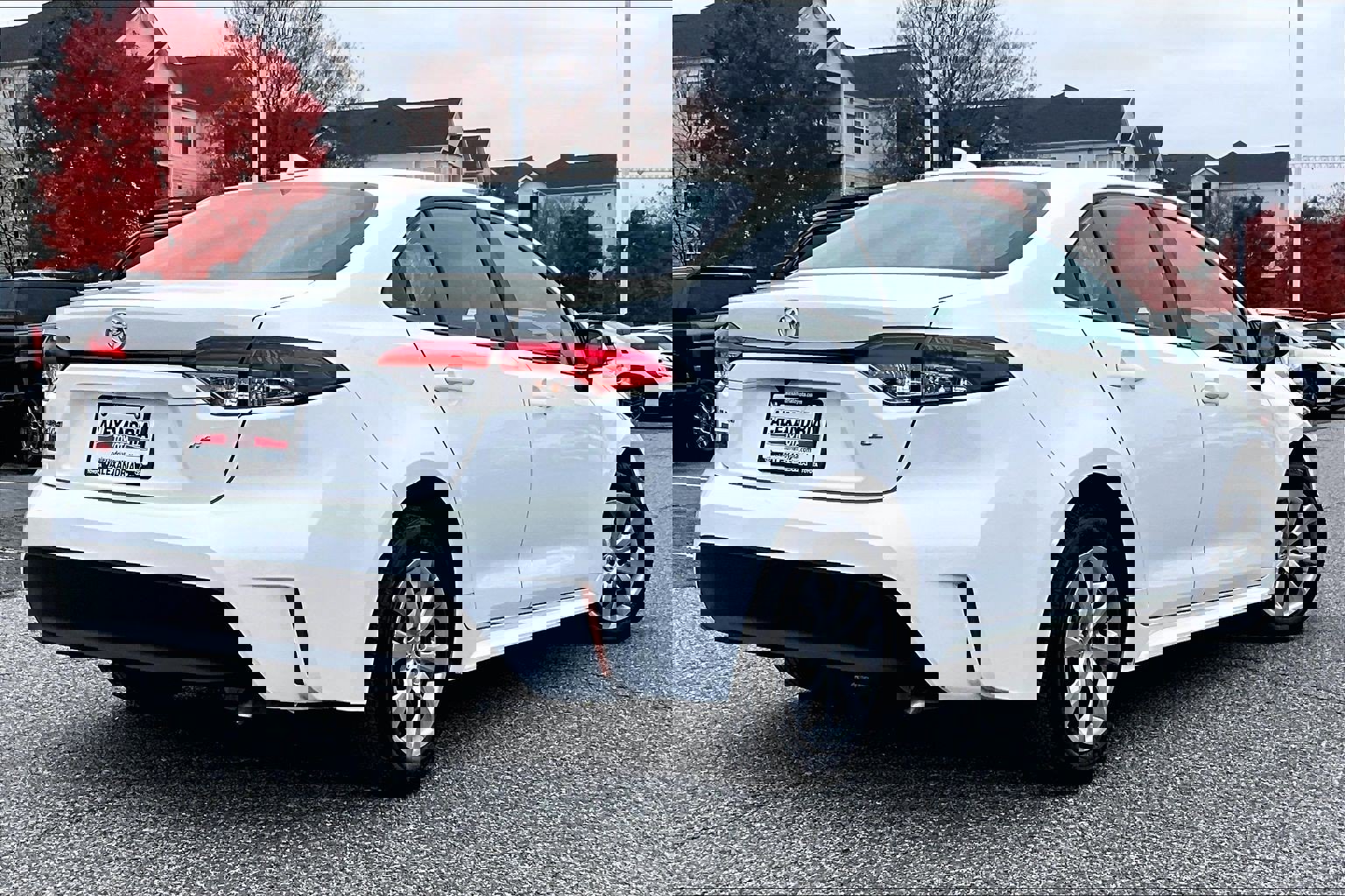 Used 2025 Toyota Corolla LE image 12