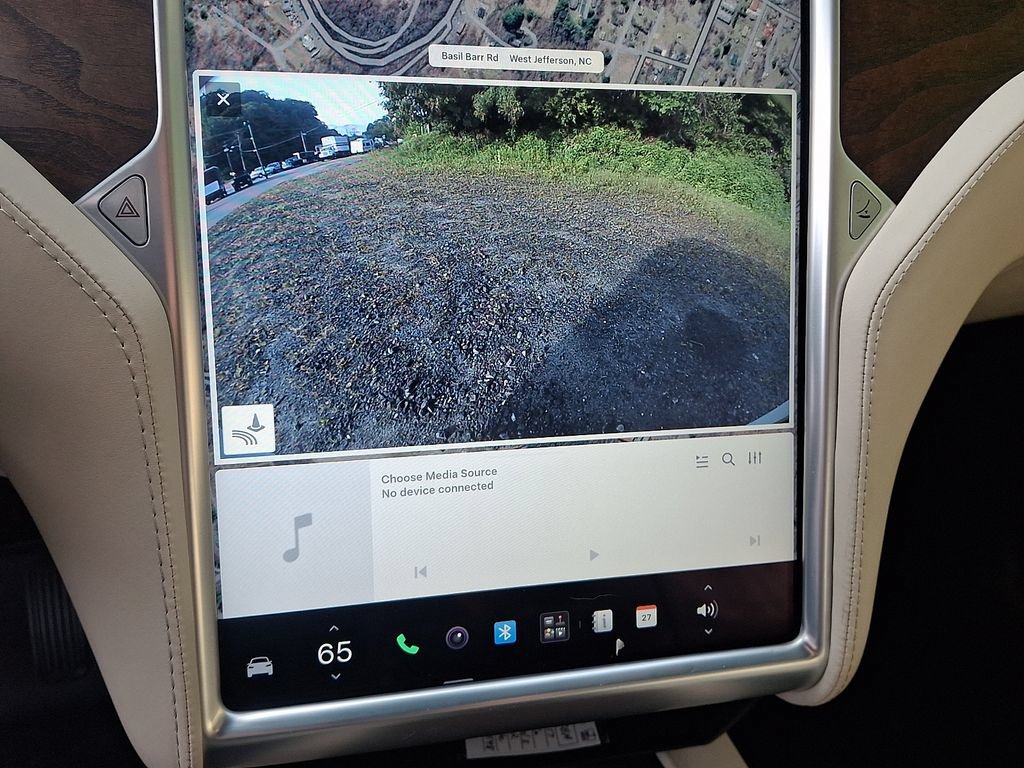 Used 2017 Tesla Model X 75D AWD/4WD image 18