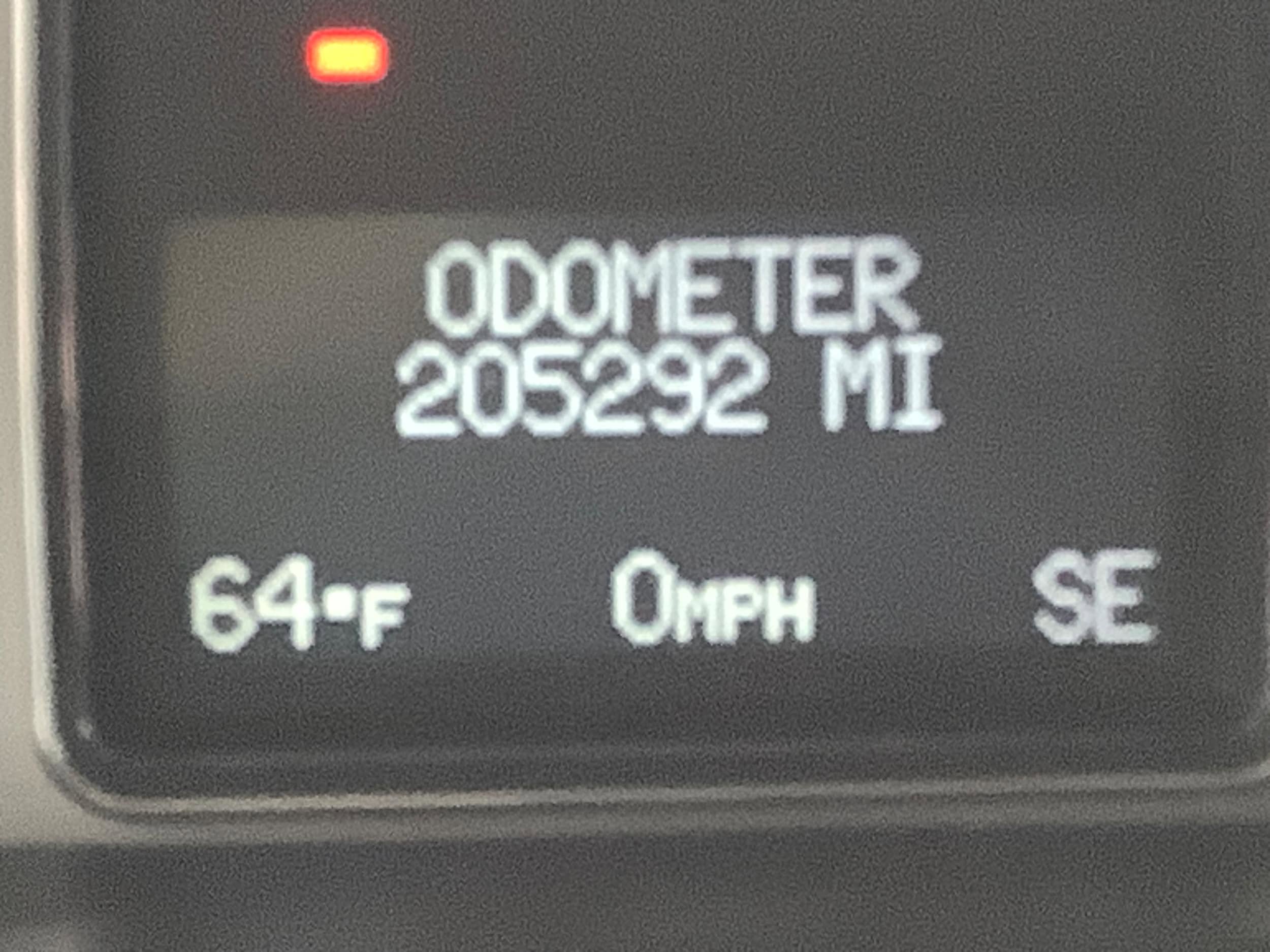 Used 2011 Cadillac Escalade Luxury AWD/4WD image 28
