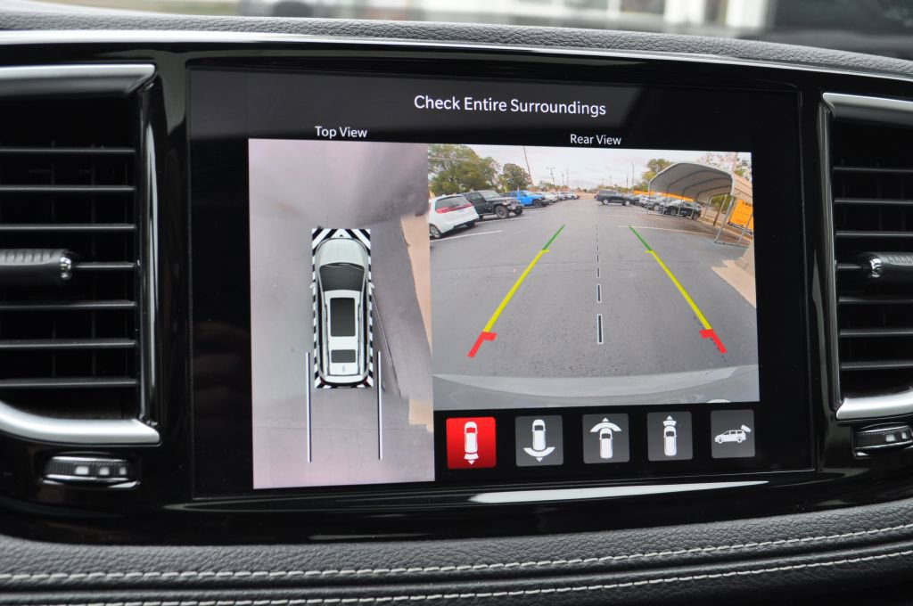 Used 2022 Chrysler Pacifica Limited image 10