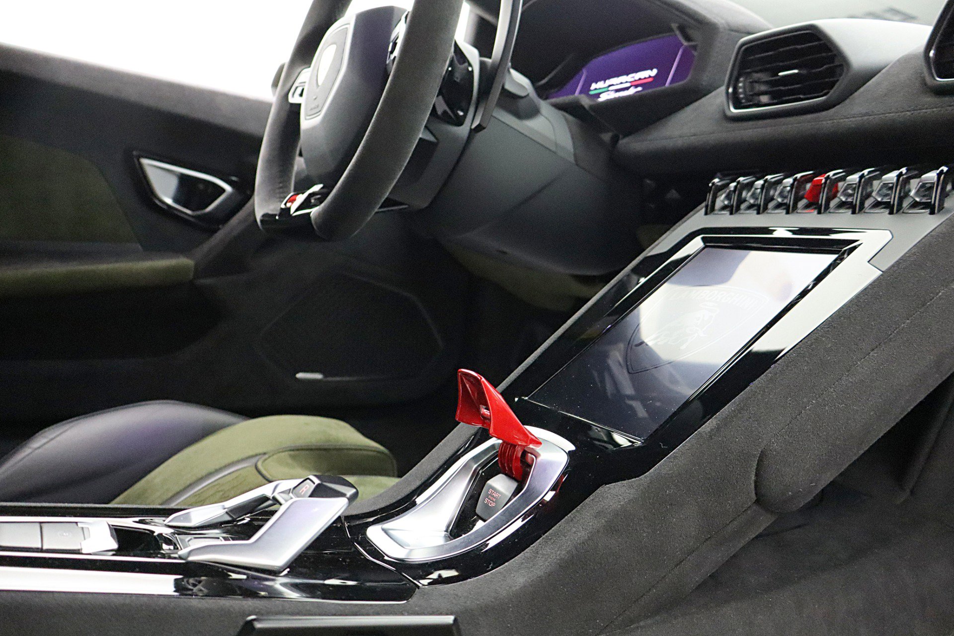 Used 2023 Lamborghini Huracan Sterrato image 38