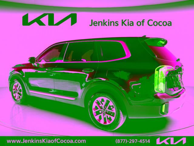 Certified 2024 Kia Telluride LX FWD image 8