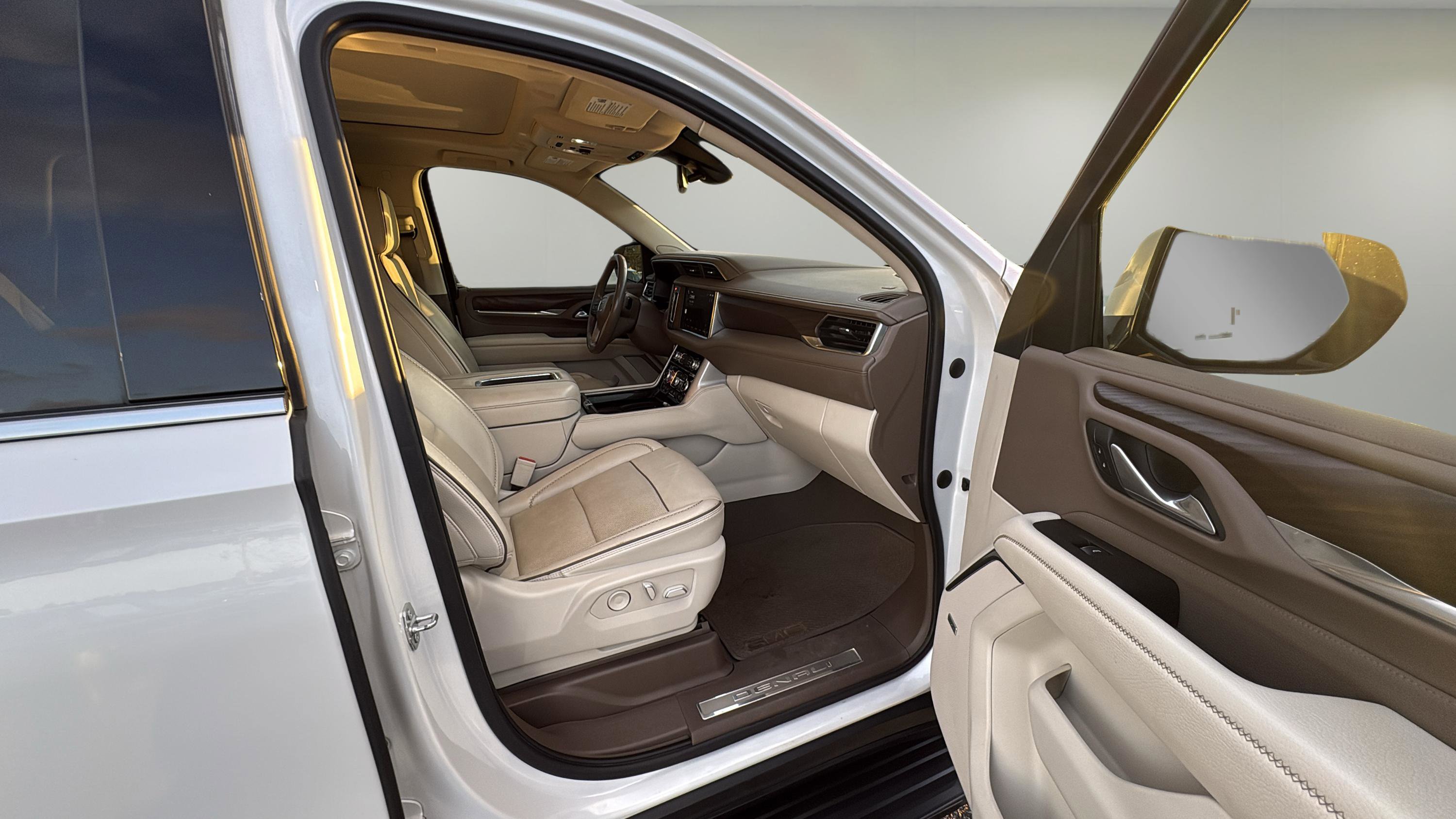 Used 2022 GMC Yukon Denali image 13