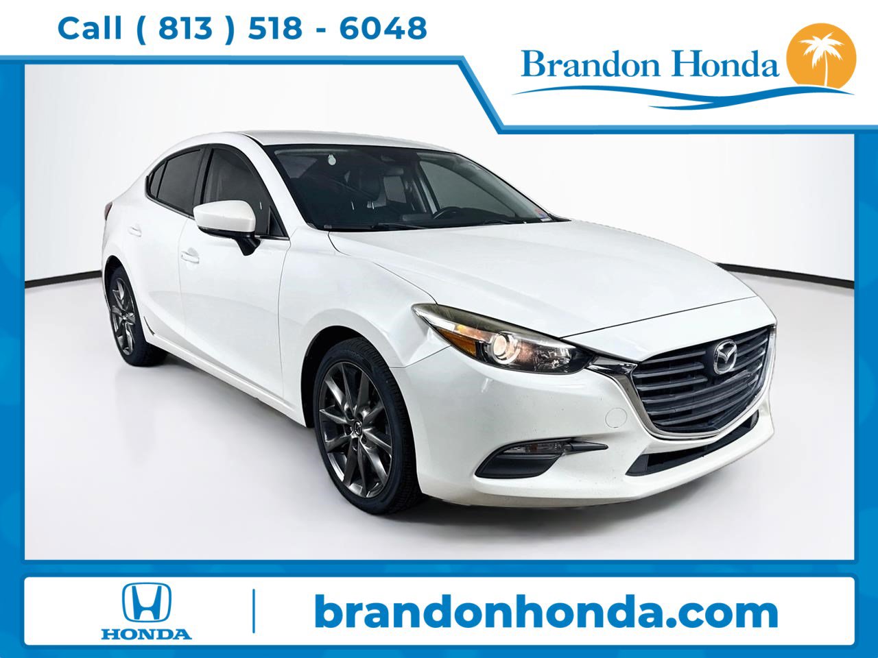 Used 2018 MAZDA MAZDA3 Touring FWD image 1