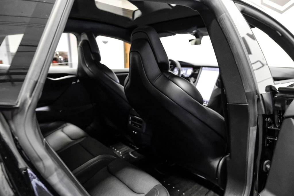 Used 2019 Tesla Model S 75D image 36