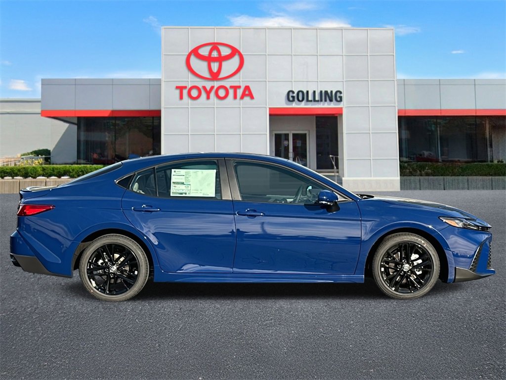 New 2026 Toyota Camry SE image 2
