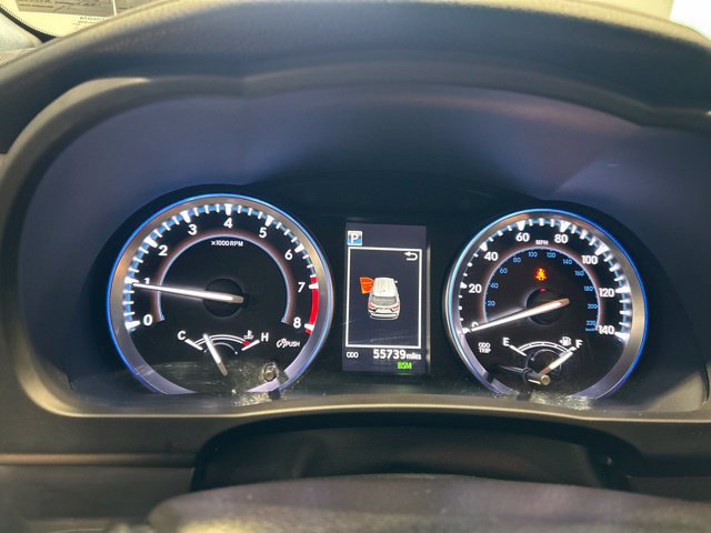 Used 2018 Toyota Highlander SE FWD image 12