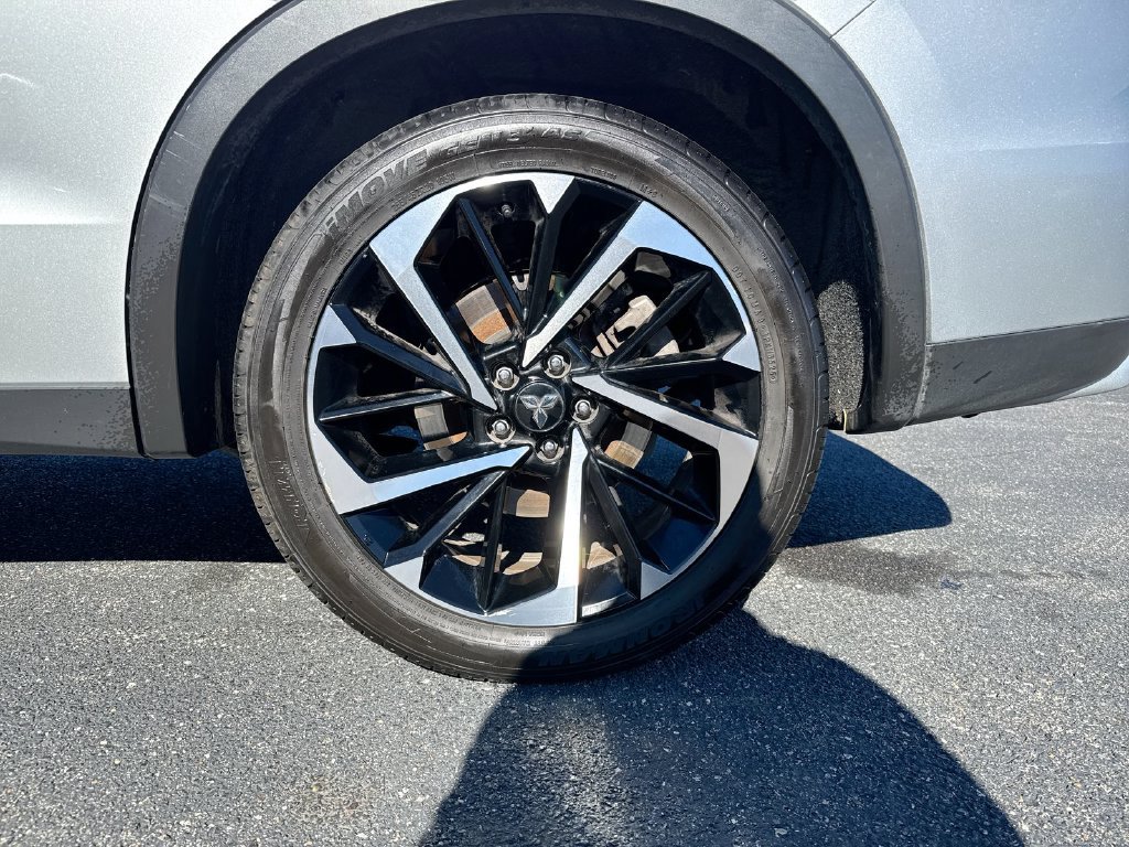 Used 2024 Mitsubishi Outlander SE Black Edition AWD/4WD image 28