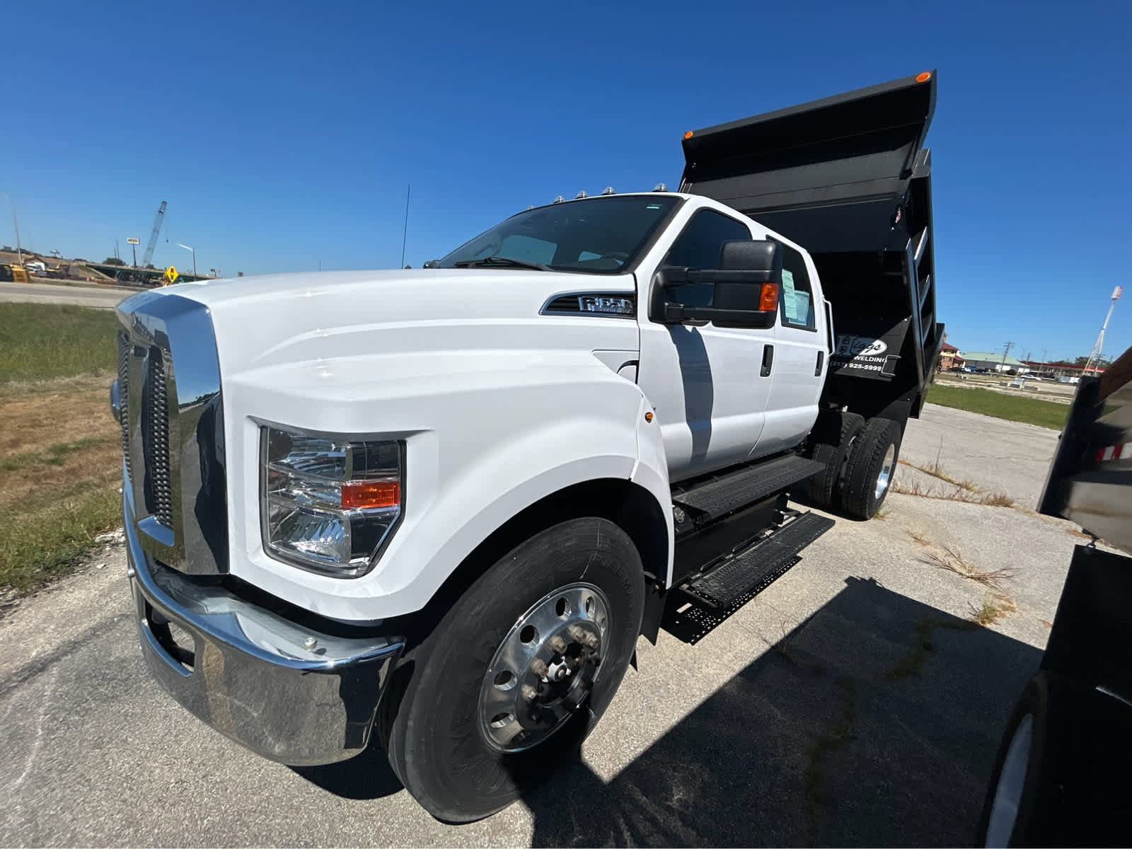 Used 2023 Ford F650 2WD Crew Cab Super Duty image 1