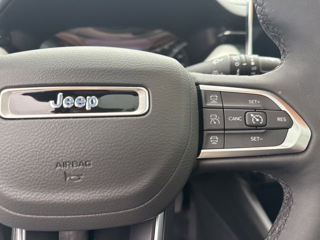 Certified 2025 Jeep Compass Limited w/ Sun & Sound Group image 36