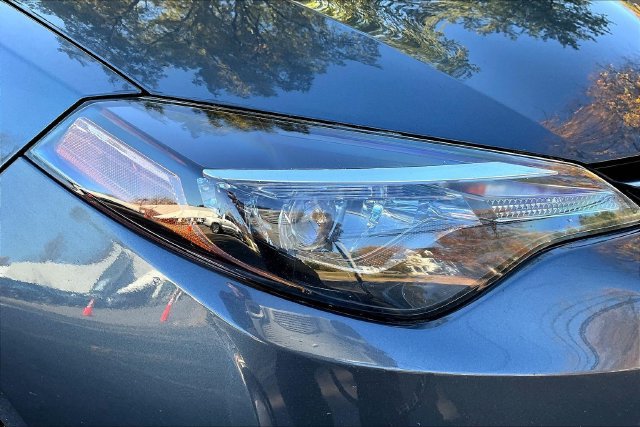 Used 2019 Toyota Corolla LE FWD image 32