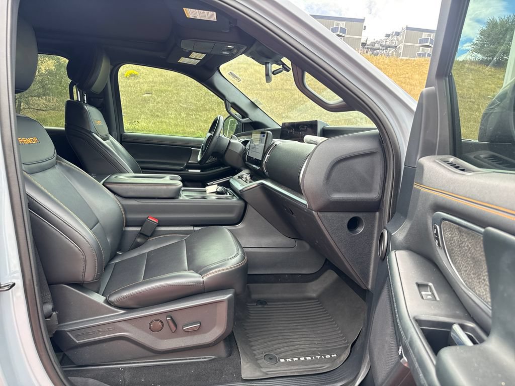 Used 2026 Ford Expedition Tremor AWD/4WD image 32
